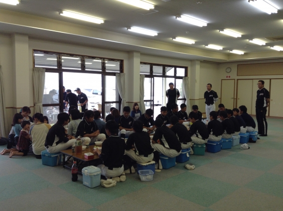 公式戦に向け昼食会を開催！